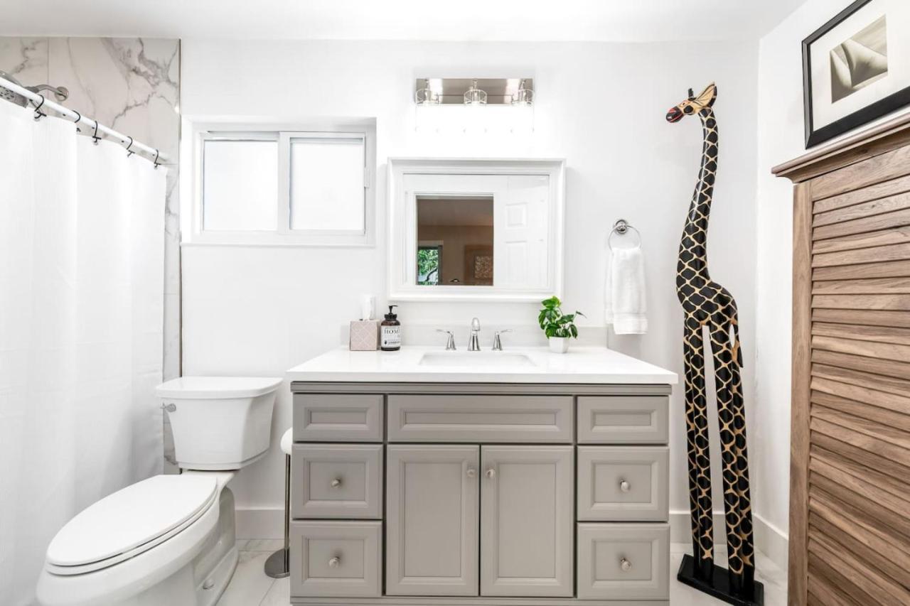 Modern Bungalow Near Wilton Drive I Pool Table Fort Lauderdale Ngoại thất bức ảnh